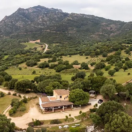 Antica Caresi Bed & Breakfast *