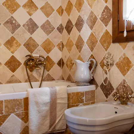 Bed & Breakfast Antica Caresi