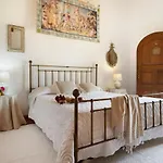 Antica Caresi Bed & Breakfast