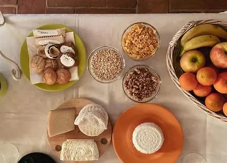 Antica Caresi Bed & Breakfast