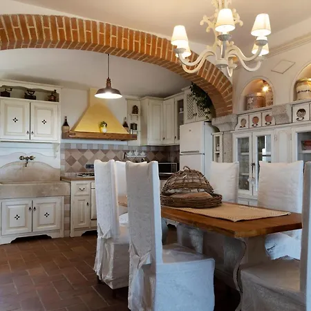 Antica Caresi Bed and Breakfast